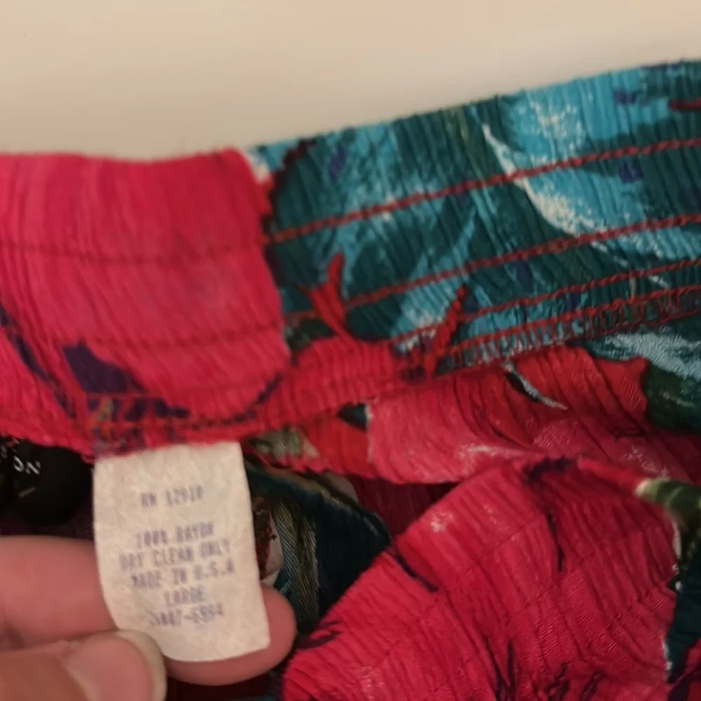 Metro Collection Vintage Gauzy Hawaiian Floral Midi Skirt Red Purple Size Large